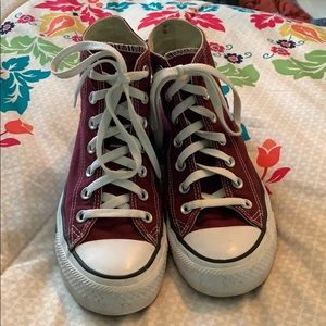 maroon converse